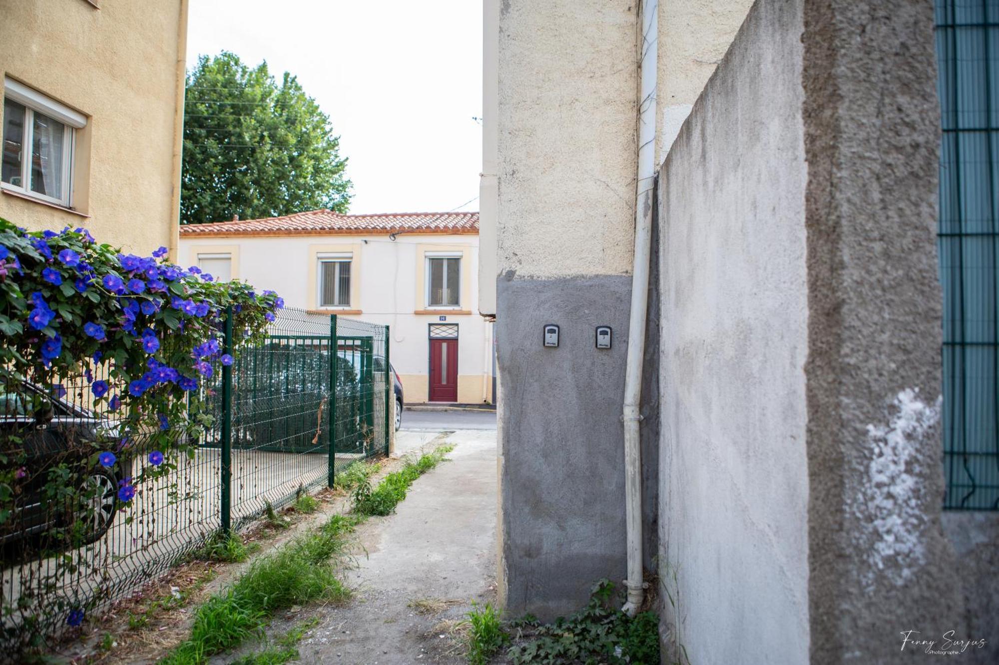 Appartements Confortables - Gare A 5 Min Pied - 20Min De La Plage - Terrasse Perpignan Exterior foto